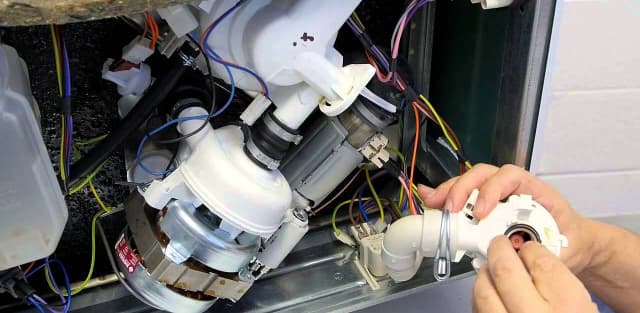 Expert Dishwasher Installation &amp; Repair Services in London