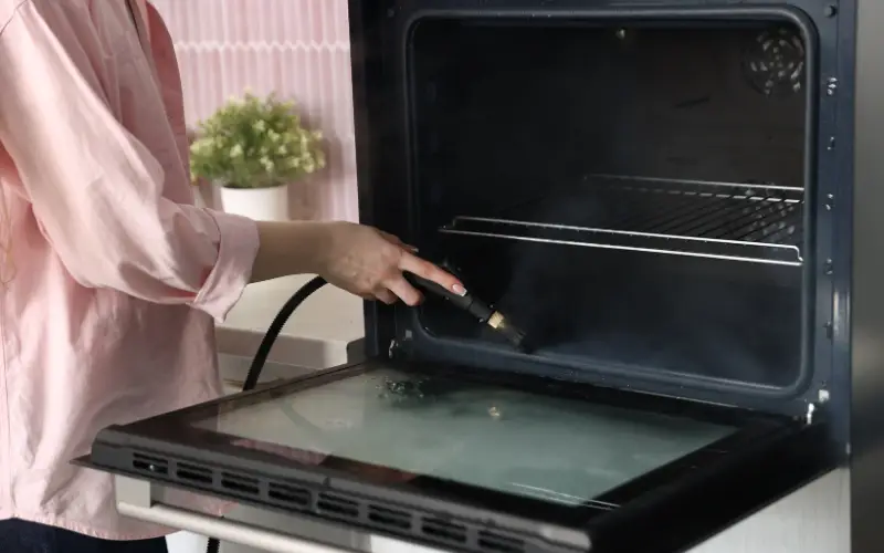 How to Clean an Oven Heating Element Safely | London Appliance Repair